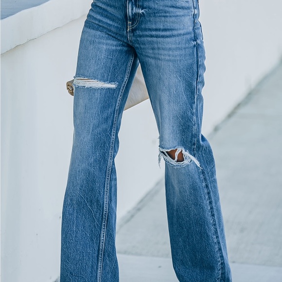 High rise distressed raw hem jeans - Picture 3 of 6